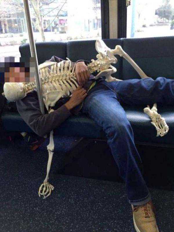 Orang konyol banget © 2016 brilio.net