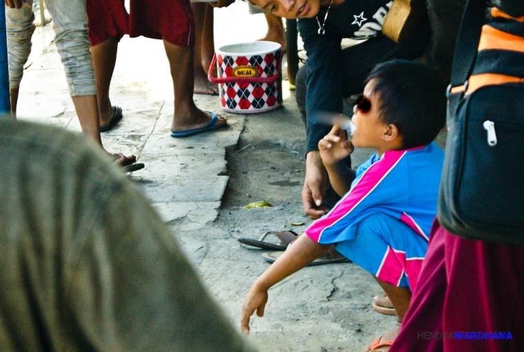 CahRokok © 2016 brilio.net