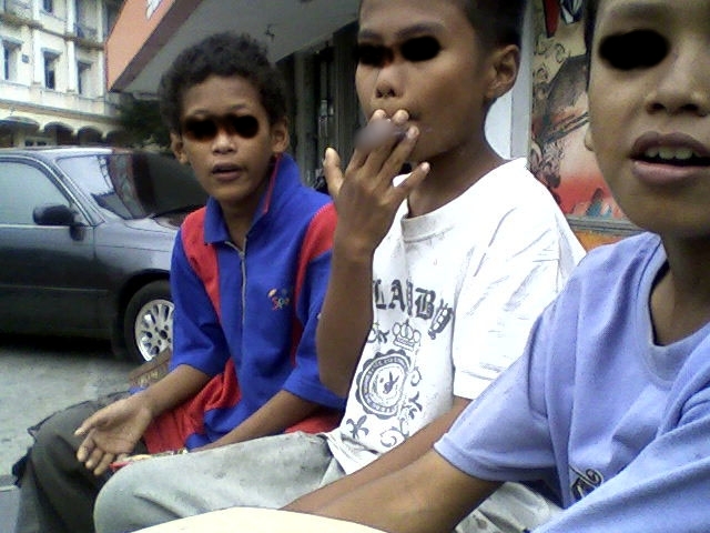 CahRokok © 2016 brilio.net