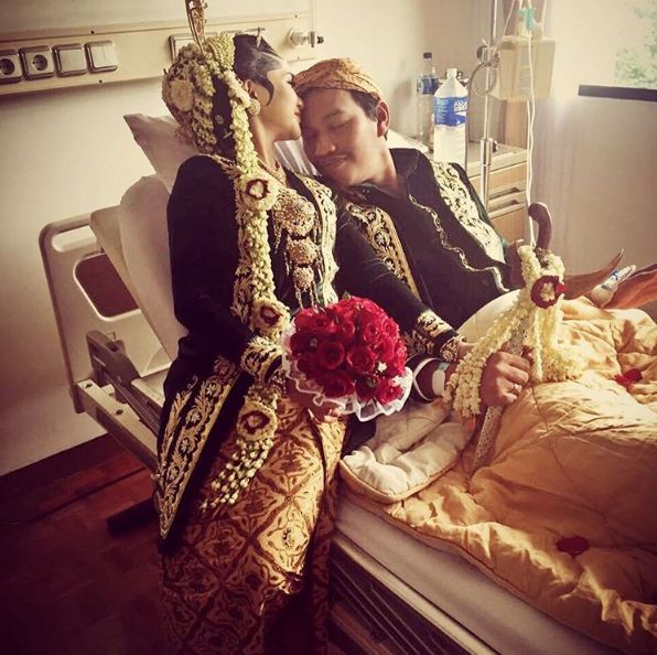 kisah pernikahan Tya dan Koko © 2016 brilio.net kisah pernikahan Tya dan Koko © 2016 brilio.net