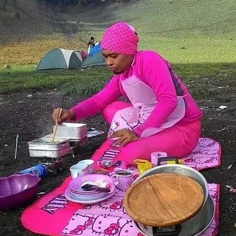 komunitas pink hikers © 2016 brilio.net