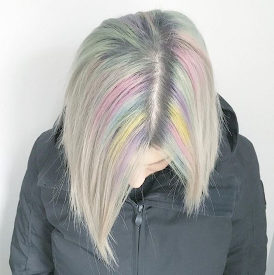 rambut akar pelangi © 2016 brilio.net rambut akar pelangi © 2016 brilio.net