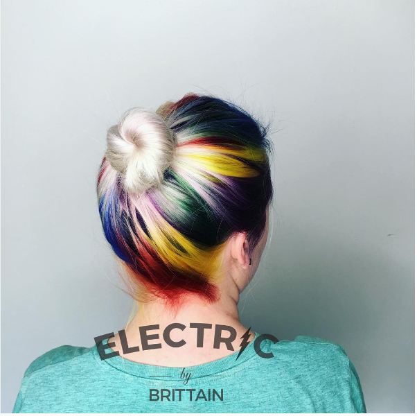 rambut akar pelangi © 2016 brilio.net rambut akar pelangi © 2016 brilio.net