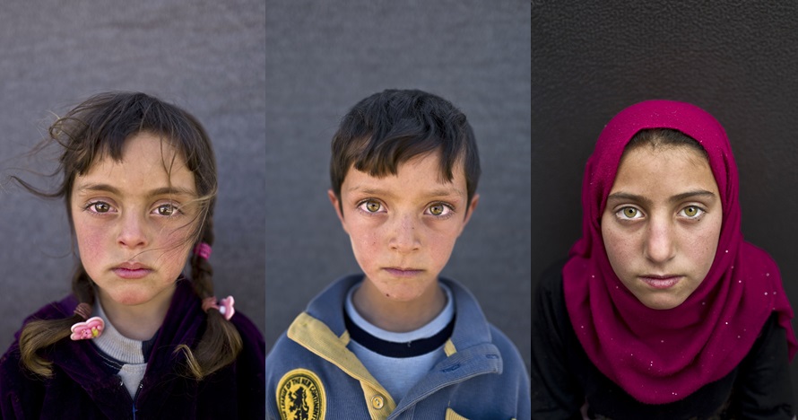 17 Potret anak-anak di Suriah, lihat tatapan matanya, bikin haru...