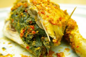 Resep ayam betutu khas Bali, dijamin bikin selera makanmu bertambah! 