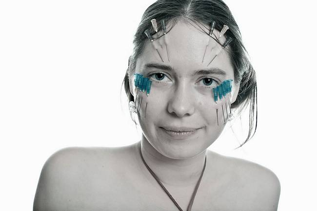 tindik berlebihan ektrim © 2016 brilio.net