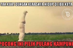 11 Meme pocong dan kuntilanak bukannya bikin takut malah ngakak! 