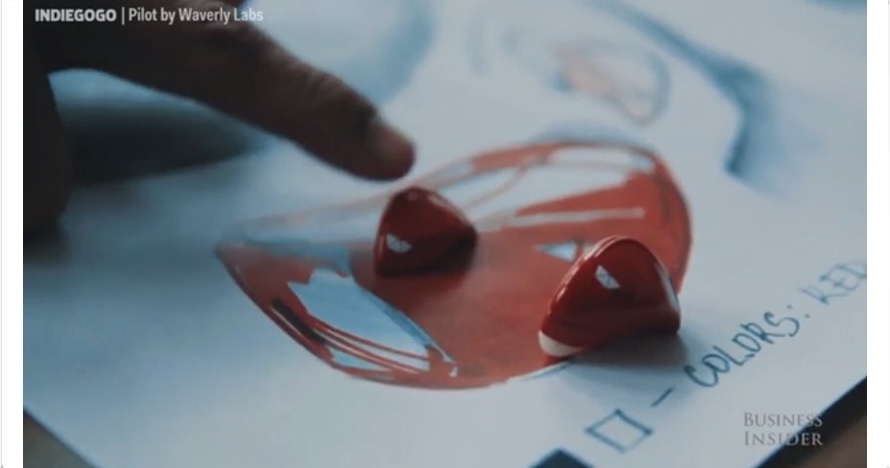 Headset canggih ini terjemahkan bahasa asing secara langsung, keren!