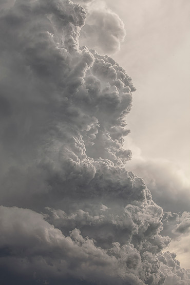 WOW - 15 Potret badai karya James Smart ini bikin kagum sekaligus deg-degan © 2016 brilio.net