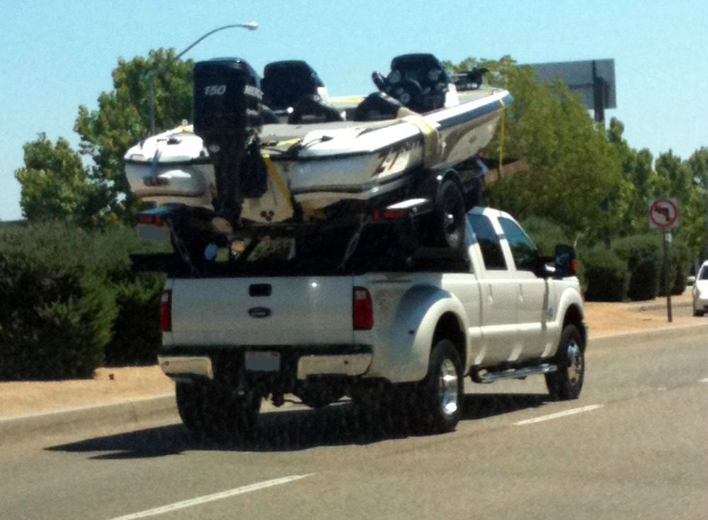 Orang nyleneh abis © 2016 brilio.net