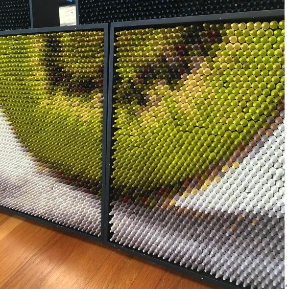 WOW - Seniman ini ubah tumpukan krayon jadi karya seni yang luar biasa, bikin kagum © 2016 brilio.net