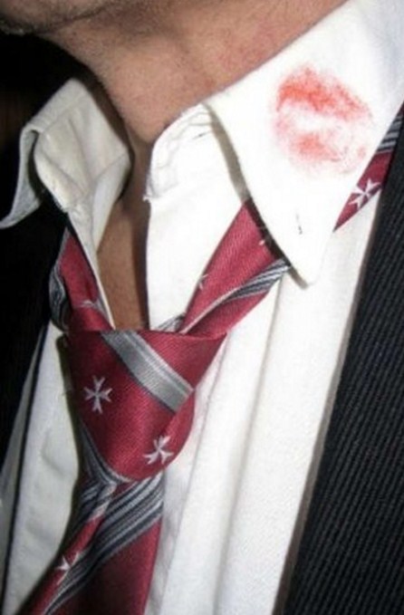 tanda selingkuh  © 2016 brilio.net