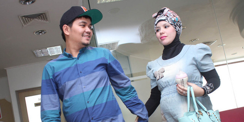 suami artis buncit © 2016 brilio.net suami artis buncit © 2016 brilio.net