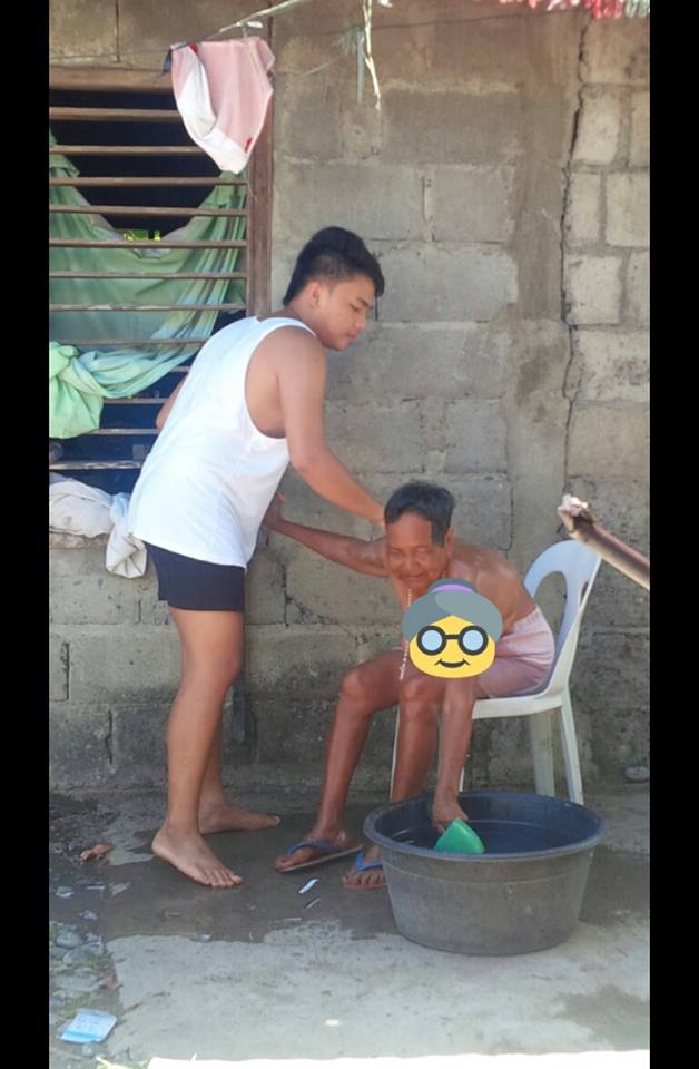 nenek dimandiin © 2016 Louis