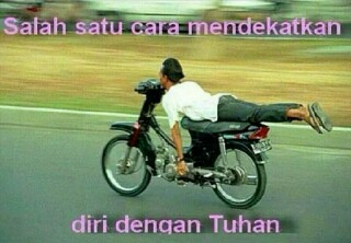 meme cara mendekatkan diri ke Tuhan © 2016 brilio.net meme cara mendekatkan diri ke Tuhan © 2016 brilio.net