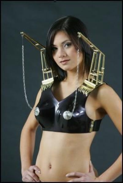 20 Desain bra & CD ini bikin gagal paham, cuma 'pemberani' yang pakai!