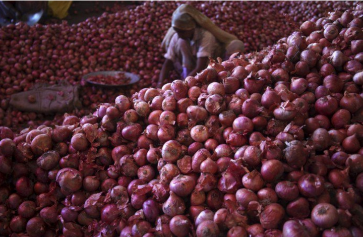 Mirisnya nasib petani ini, jual 1 ton bawang merah cuma untung Rp 200!