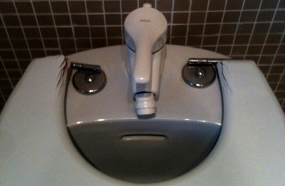 benda wajah serem © 2016 brilio.net