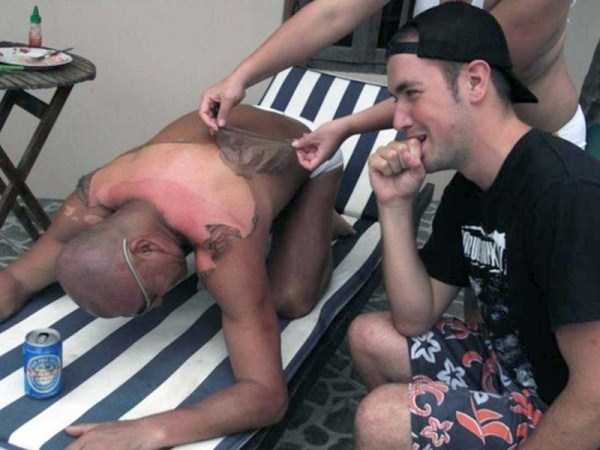 20 Foto bikin ngilu & merinding © 2016 brilio.net 20 Foto bikin ngilu & merinding © 2016 brilio.net