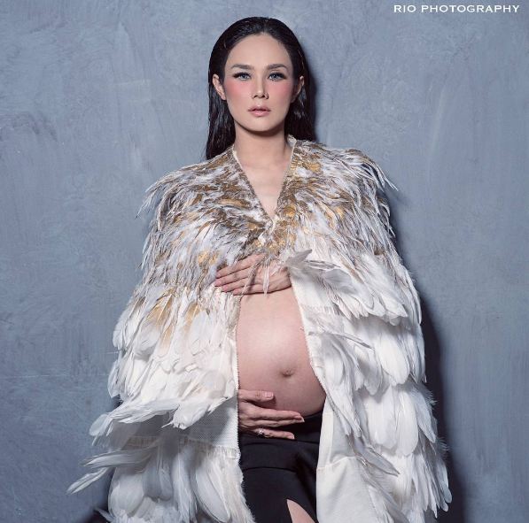 Foto Mulan Jameela hamil besar ini tuai hujatan, duh kenapa ya?