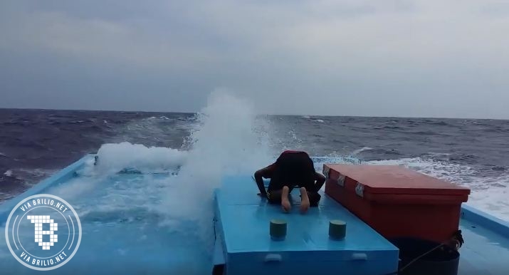 foto orang salat bikin malu malas salat  © 2016 brilio.net foto orang salat bikin malu malas salat  © 2016 brilio.net