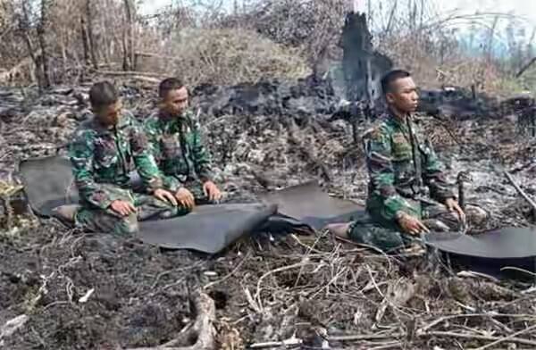 foto orang salat bikin malu malas salat  © 2016 brilio.net foto orang salat bikin malu malas salat  © 2016 brilio.net