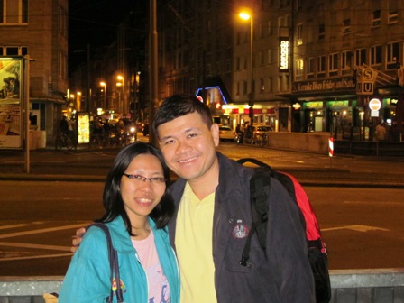 pasangan traveler  © 2016 brilio.net pasangan traveler  © 2016 brilio.net