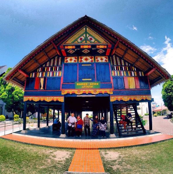 Jalan jalan aceh © 2016 brilio.net Jalan jalan aceh © 2016 brilio.net