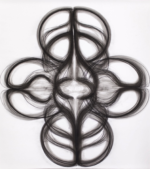 WOW - Melukis sambil menari, seniman ini hasilkan karya yang menakjubkan. © 2016 brilio.net