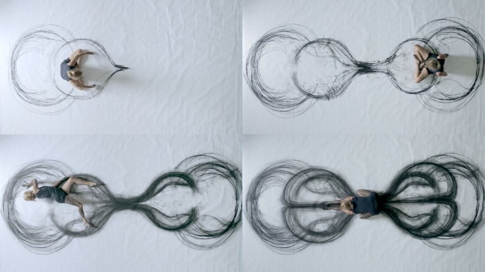 WOW - Melukis sambil menari, seniman ini hasilkan karya yang menakjubkan. © 2016 brilio.net