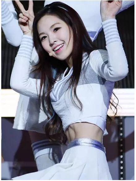 Kpop perut seksi  © 2016 brilio.net Kpop perut seksi  © 2016 brilio.net