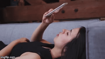 Meme kecanduan smartphone © 2016 brilio.net