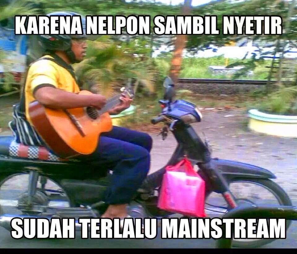 Meme kecanduan smartphone © 2016 brilio.net