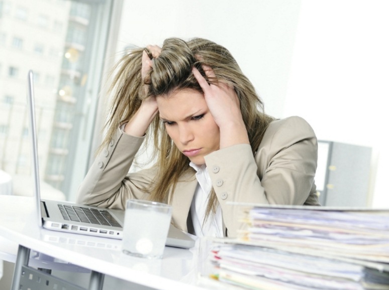 PENYAKIT WORKAHOLIC  © 2016 brilio.net