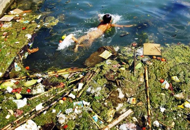 21 China negara sampah © 2016 brilio.net