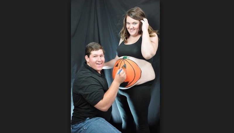 foto kehamilan absurd 1-19 © 2016 brilio.net