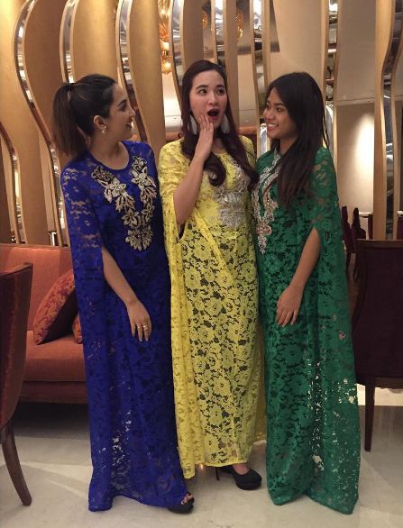 fashion Aurel © 2016 brilio.net fashion Aurel © 2016 brilio.net