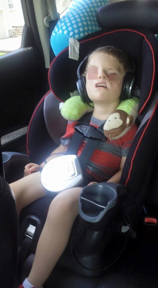 Lacey Buchanan BLUR © 2016 brilio.net Lacey Buchanan BLUR © 2016 brilio.net