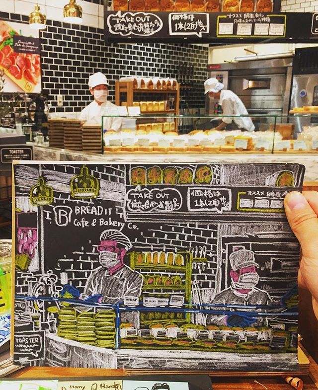 WOW - Seniman ini jadikan setiap orang yang ditemuinya sebagai model lukisannya © 2016 brilio.net