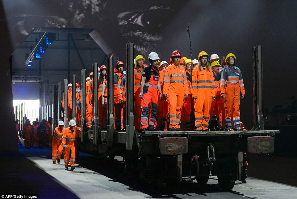 6 Fakta terowongan kereta terpanjang di Swiss ini bikin tercengang