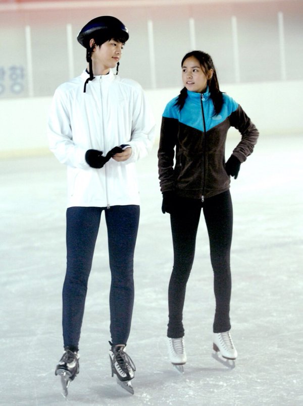 kekasih Song Joong Ki © 2016 brilio.net kekasih Song Joong Ki © 2016 brilio.net