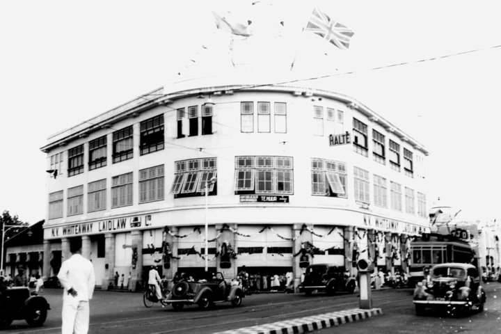 10 Foto Kota Surabaya tempo dulu, serasa masuk ke lorong waktu!