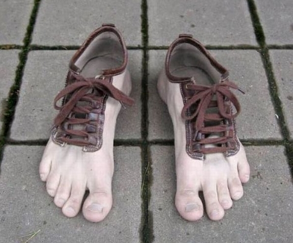 25 Model alas kaki ini super nyeleneh, idenya liar banget!