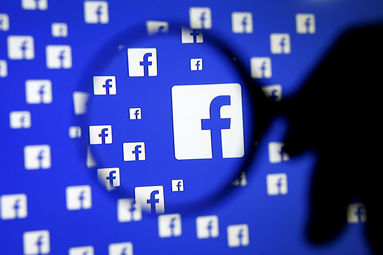 Hobi nyinyir? Awas, Facebook dan Twitter sepakat perangi 'hate speech'