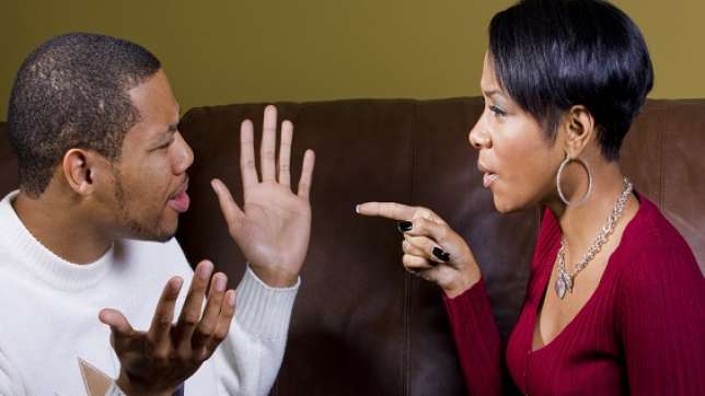 9 Tanda ini tunjukkan pacar kamu lakukan kekerasan, waspada ya! 