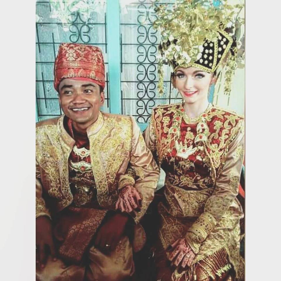 JH cinta itu buta © 2016 brilio.net JH cinta itu buta © 2016 brilio.net