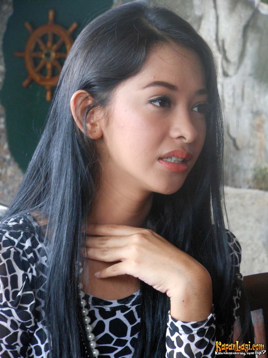 poppy bunga © 2016 brilio.net poppy bunga © 2016 brilio.net