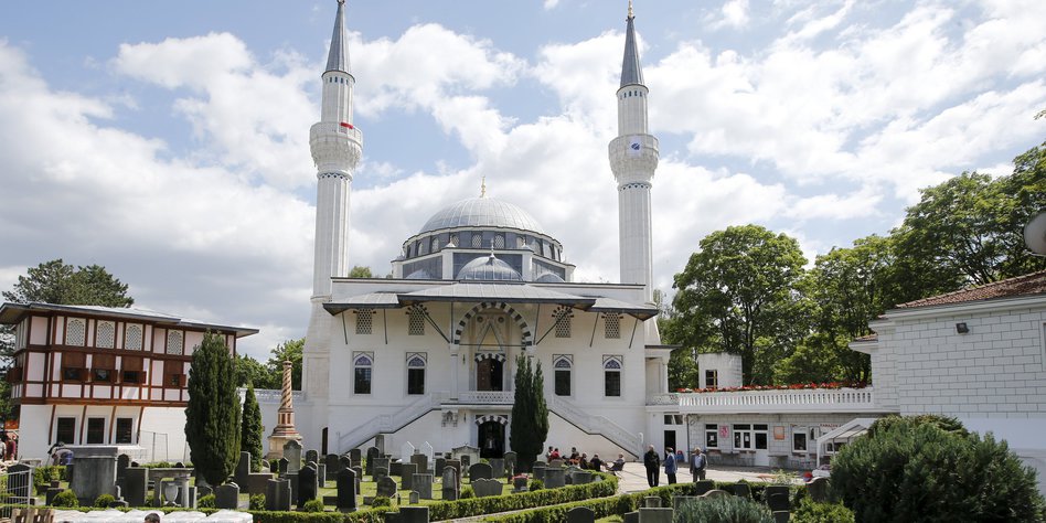 masjid minoritas © 2016 brilio.net masjid minoritas © 2016 brilio.net
