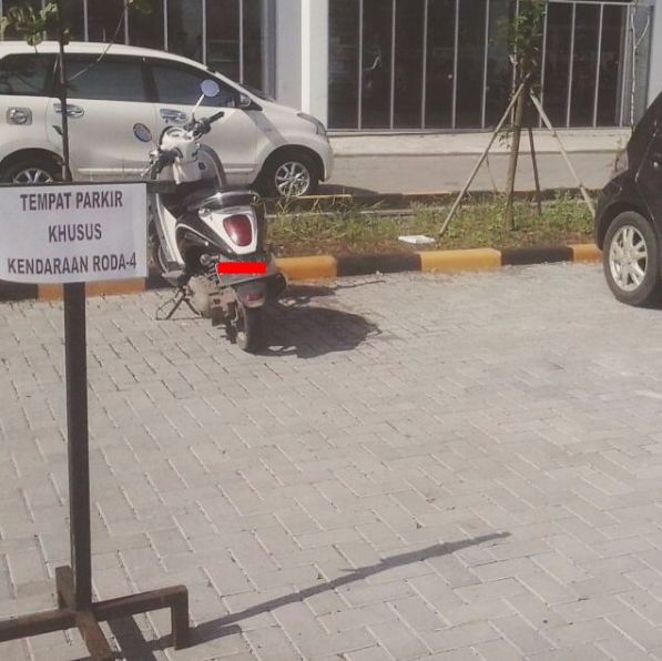 kelakuan berbahaya di jalanan ini tak pantas kamu tiru © 2016 brilio.net kelakuan berbahaya di jalanan ini tak pantas kamu tiru © 2016 brilio.net