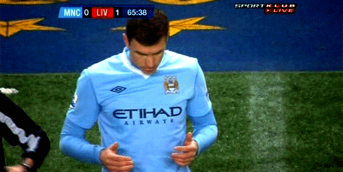 pemain bola berdoa © 2016 brilio.net pemain bola berdoa © 2016 brilio.net